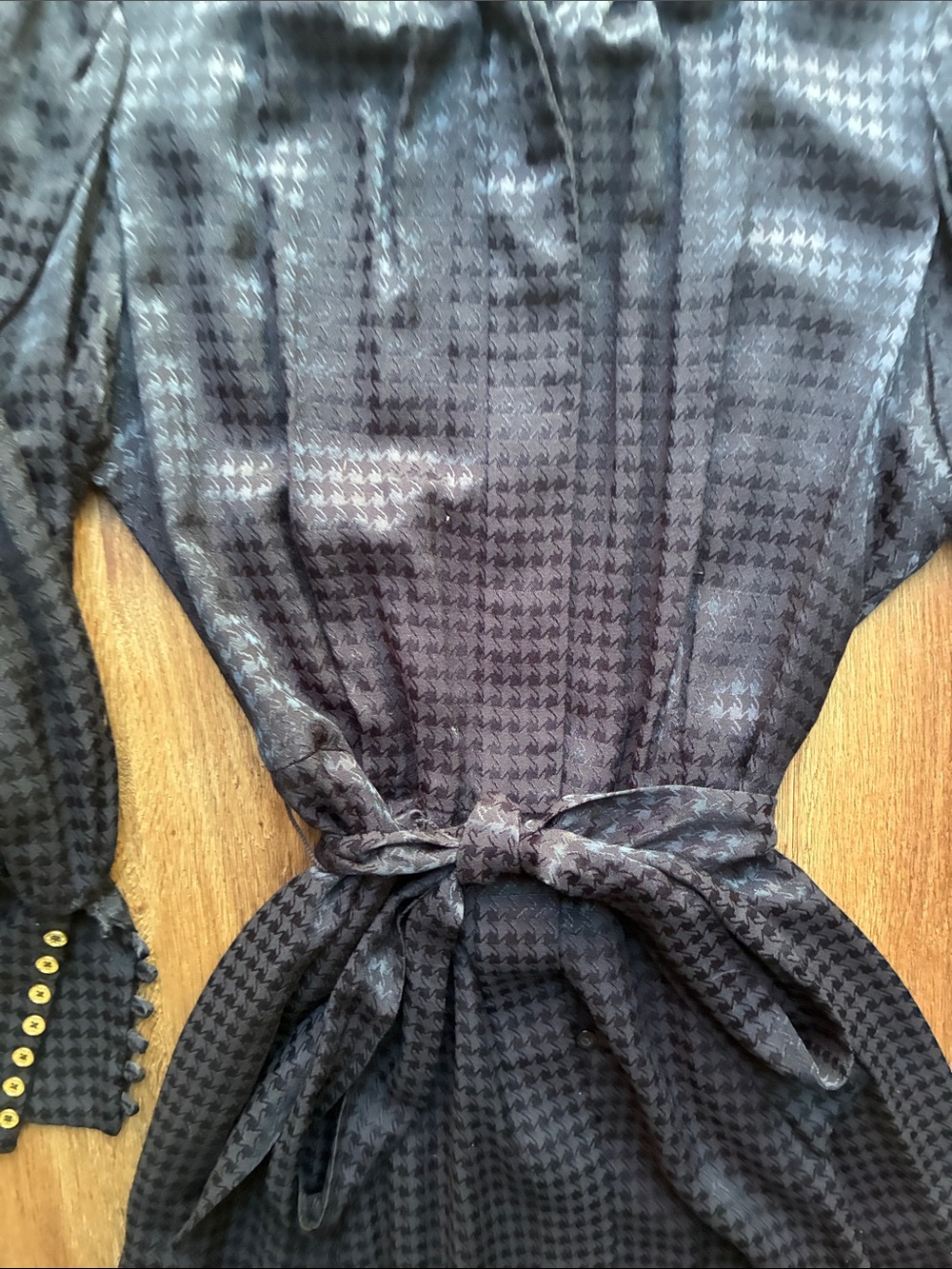 Women’s Black Long Sleeve Tie-Waist Midi Dress 6 - Picture 3 of 4